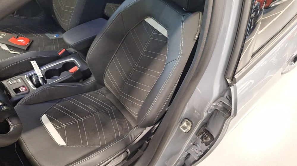 Opel Corsa-e nuova a Firenze (2)