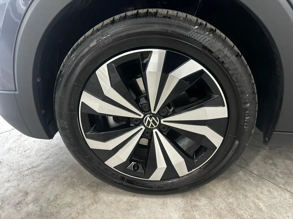 Volkswagen T-Cross usata a L'Aquila (7)