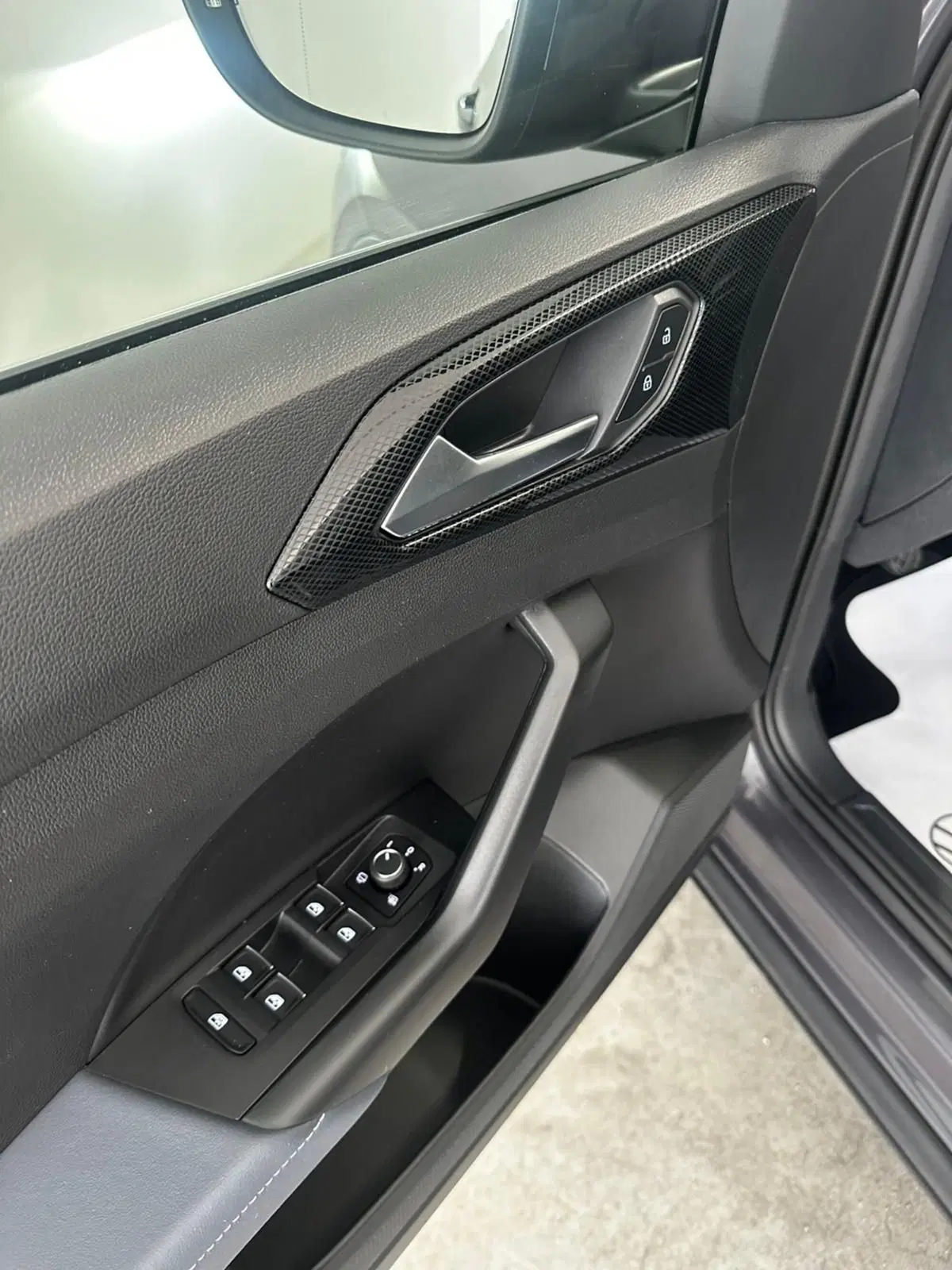 Volkswagen T-Cross usata a L'Aquila (9)