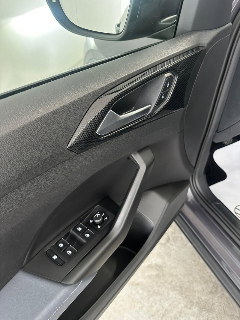 Volkswagen T-Cross usata a L'Aquila (9)