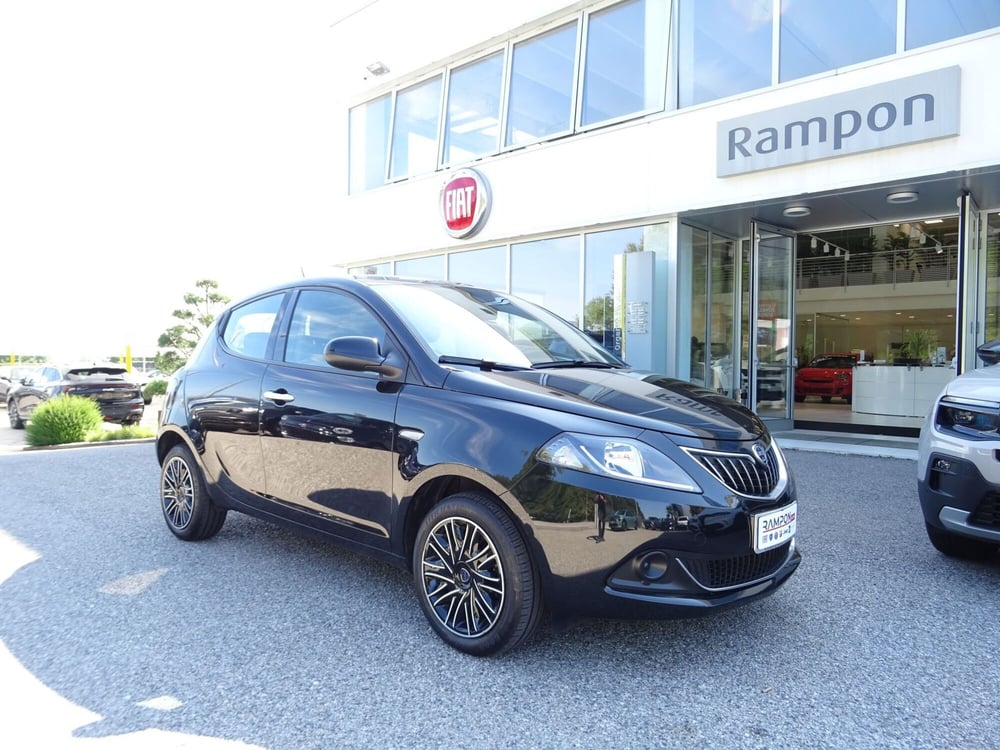 Lancia Ypsilon usata a Venezia (6)