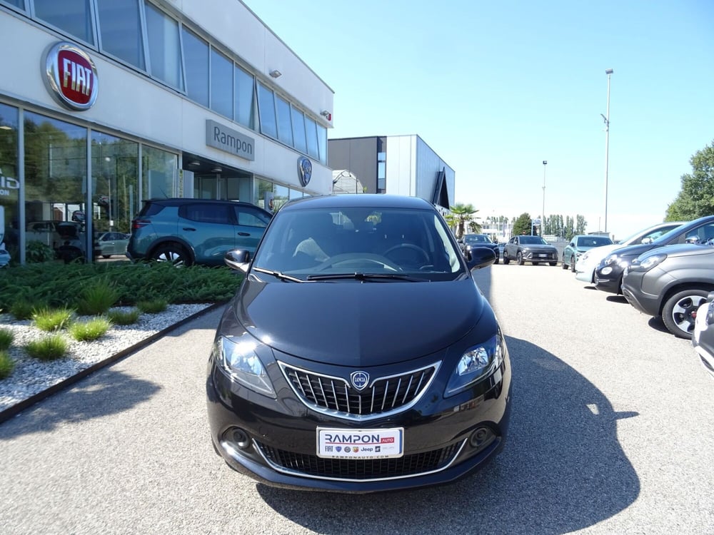 Lancia Ypsilon usata a Venezia (7)
