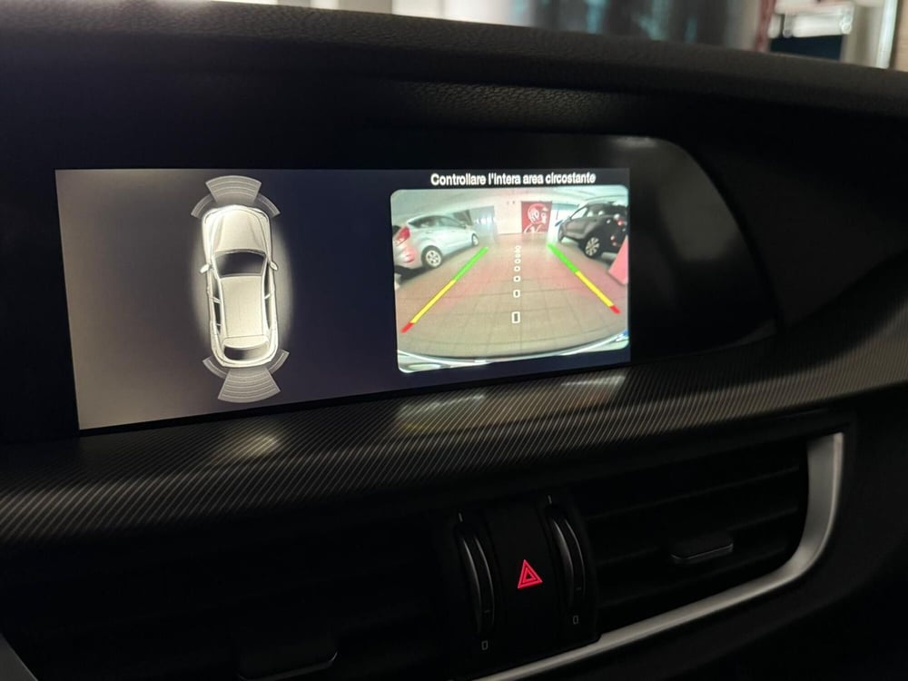 Alfa Romeo Stelvio usata a Arezzo (17)