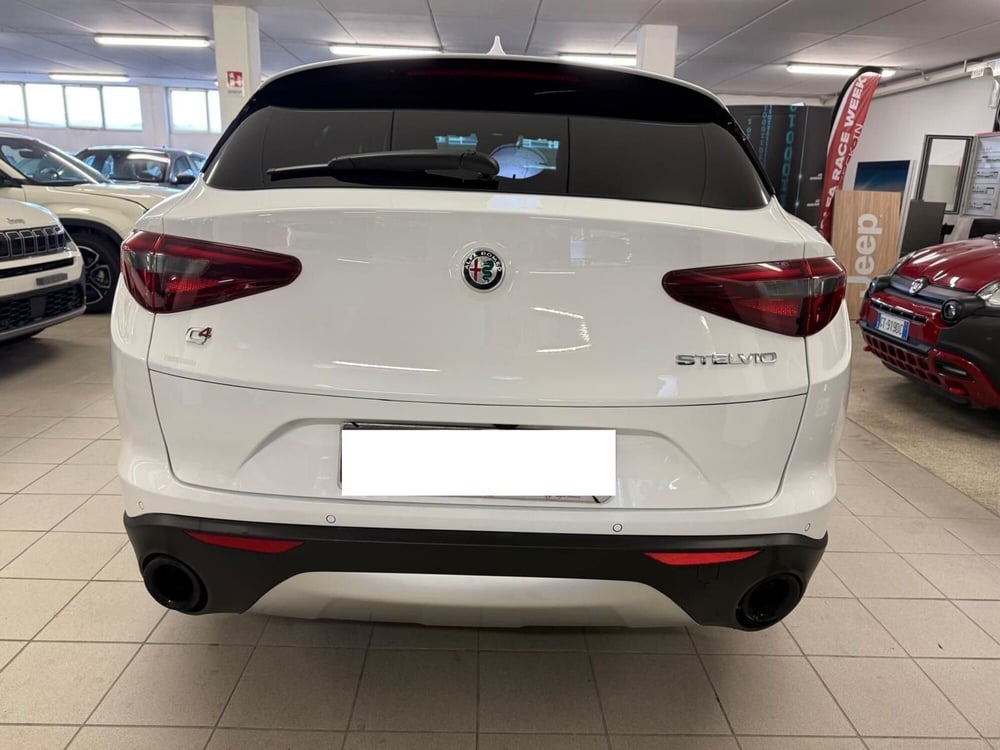 Alfa Romeo Stelvio usata a Arezzo (7)