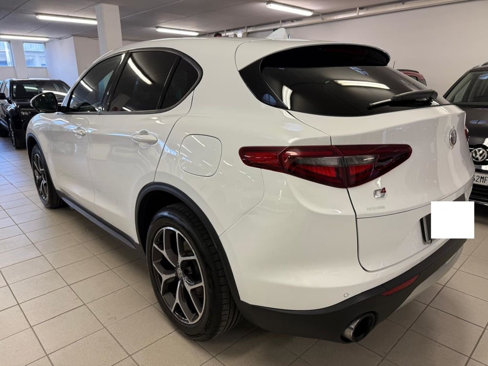 Alfa Romeo Stelvio usata a Arezzo (8)