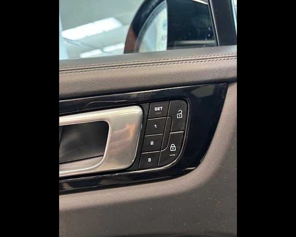 Porsche Cayenne Coupé usata a Milano (12)