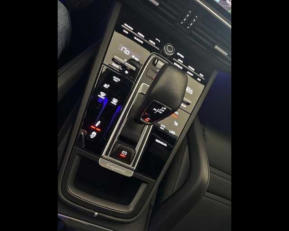 Porsche Cayenne Coupé usata a Milano (15)