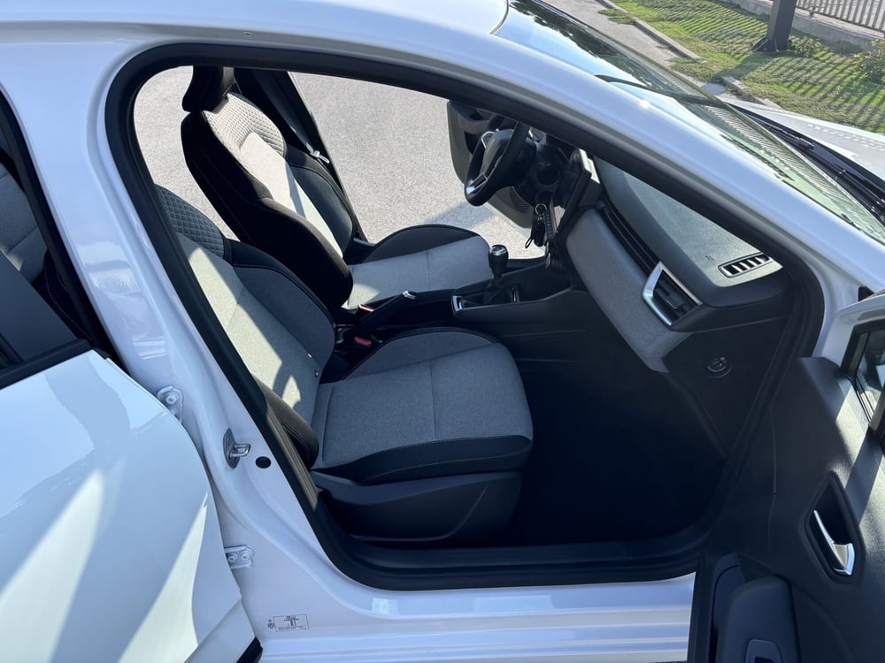 Renault Clio nuova a Ancona (13)