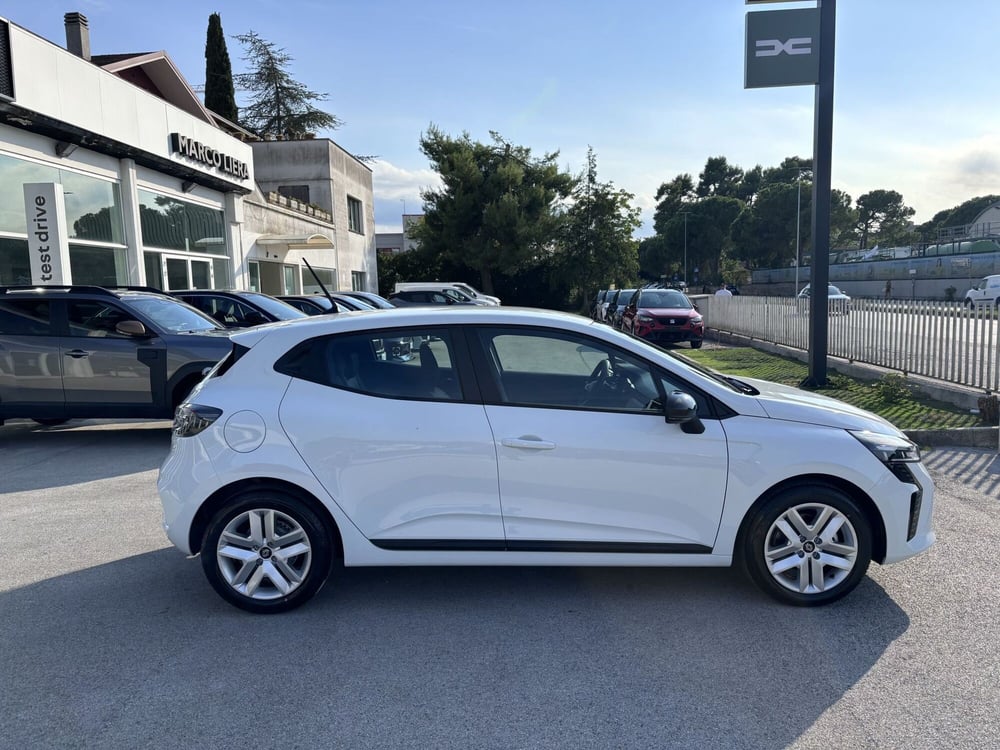 Renault Clio nuova a Ancona (4)
