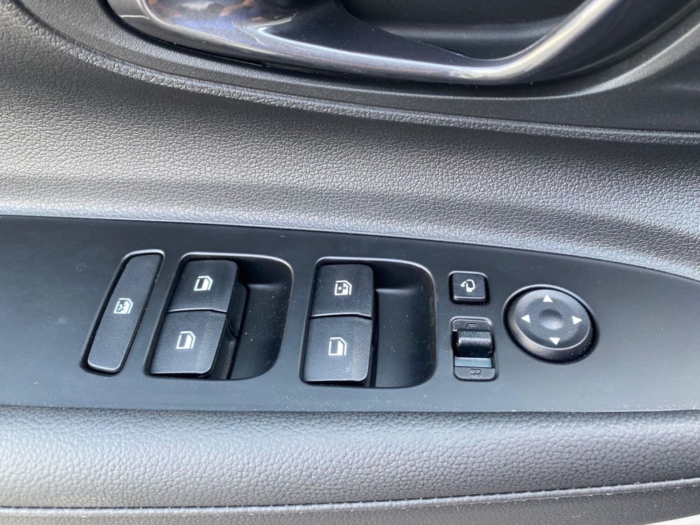 Hyundai i20 nuova a Milano (18)