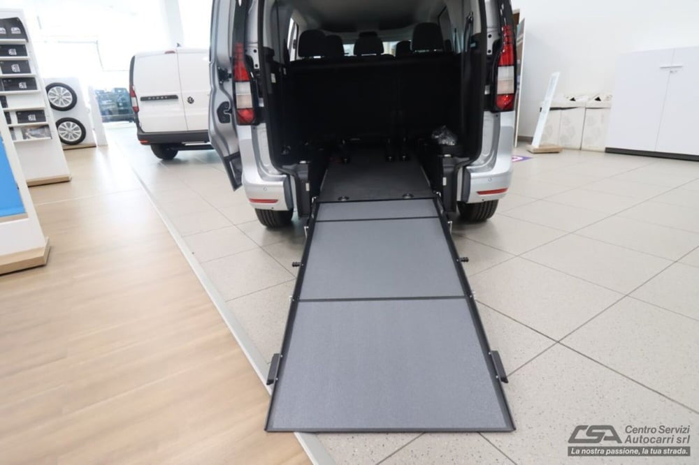 Volkswagen Caddy nuova a Bologna (8)