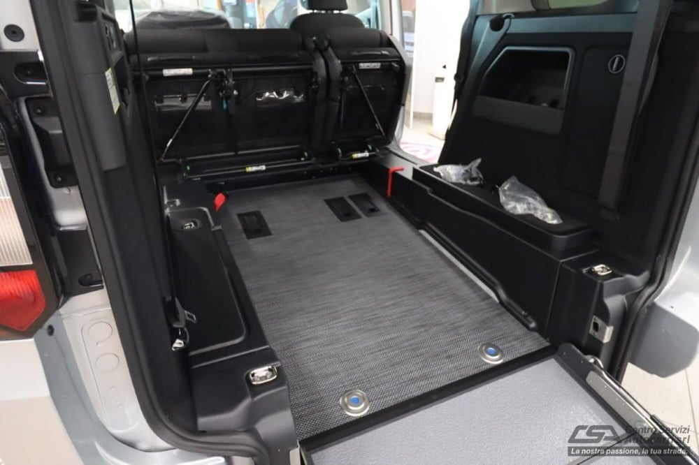 Volkswagen Caddy nuova a Bologna (9)