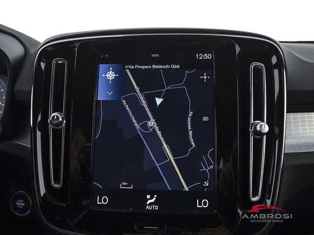Volvo XC40 usata a Perugia (16)
