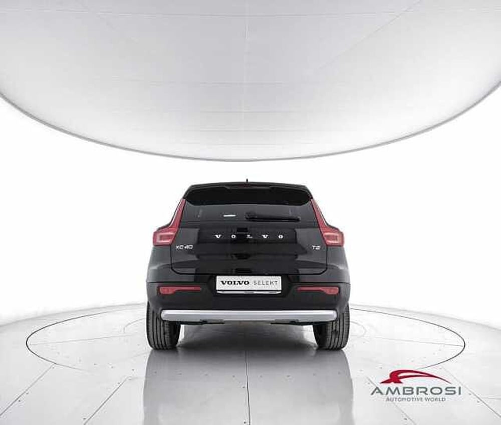 Volvo XC40 usata a Perugia (6)