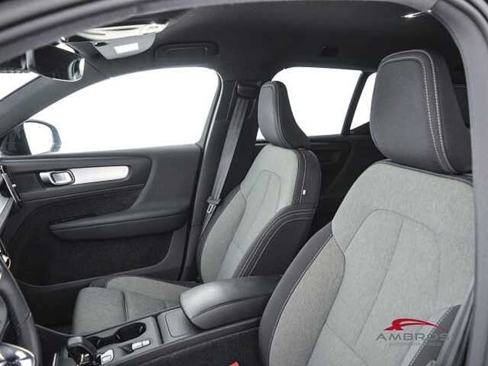 Volvo XC40 usata a Perugia (9)