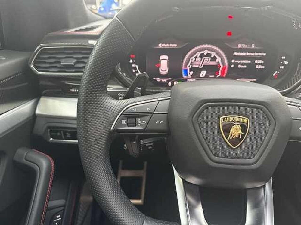 Lamborghini Urus usata a Napoli (16)