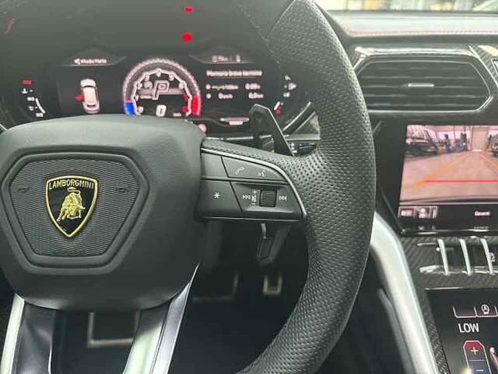 Lamborghini Urus usata a Napoli (17)