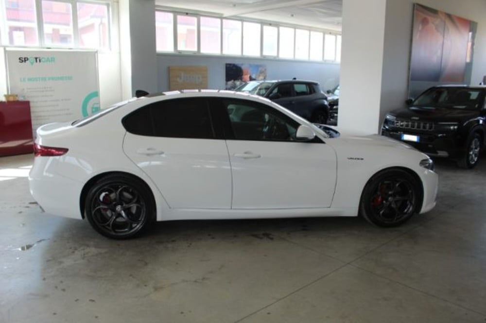Alfa Romeo Giulia usata a Terni (6)