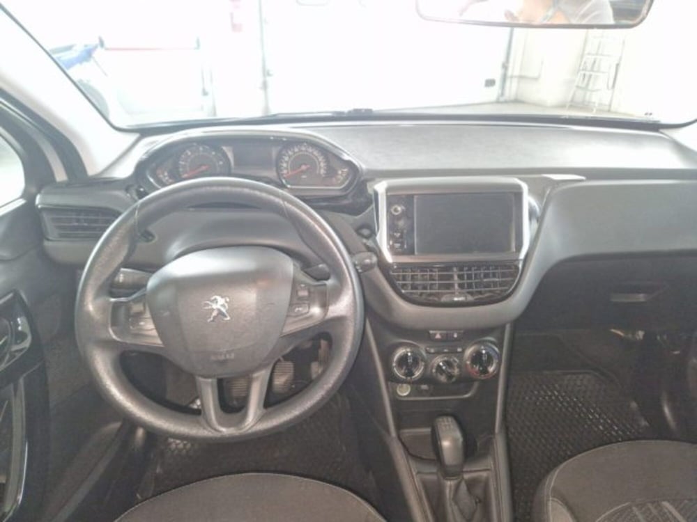 Peugeot 208 usata a Terni (10)