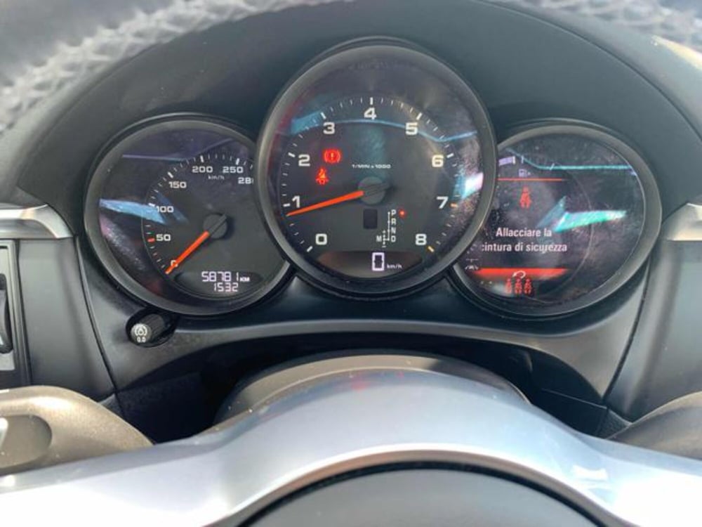 Porsche Macan usata a Lucca (12)