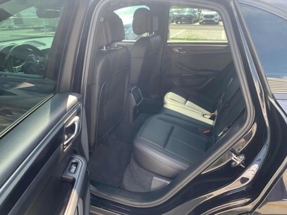 Porsche Macan usata a Lucca (9)