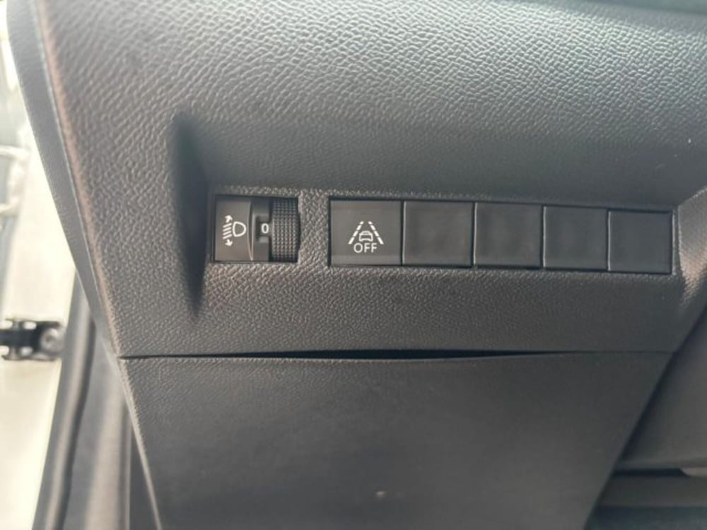 Peugeot 208 usata a Cuneo (10)