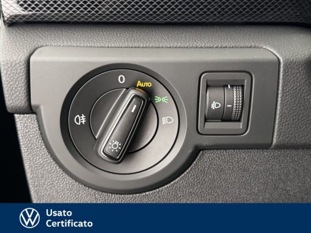 Volkswagen T-Cross nuova a Vicenza (12)