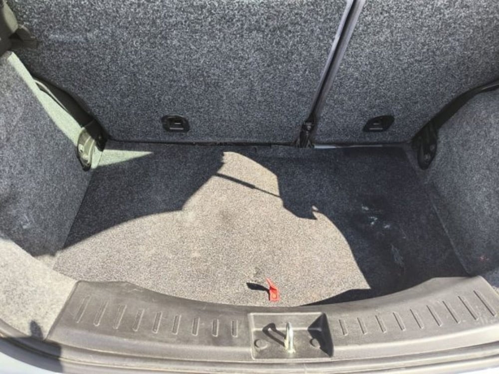 Lancia Ypsilon usata a Frosinone (13)