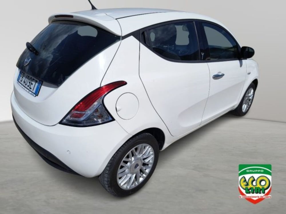 Lancia Ypsilon usata a Frosinone (7)