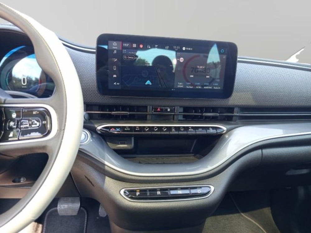 Fiat 500e usata a Frosinone (11)