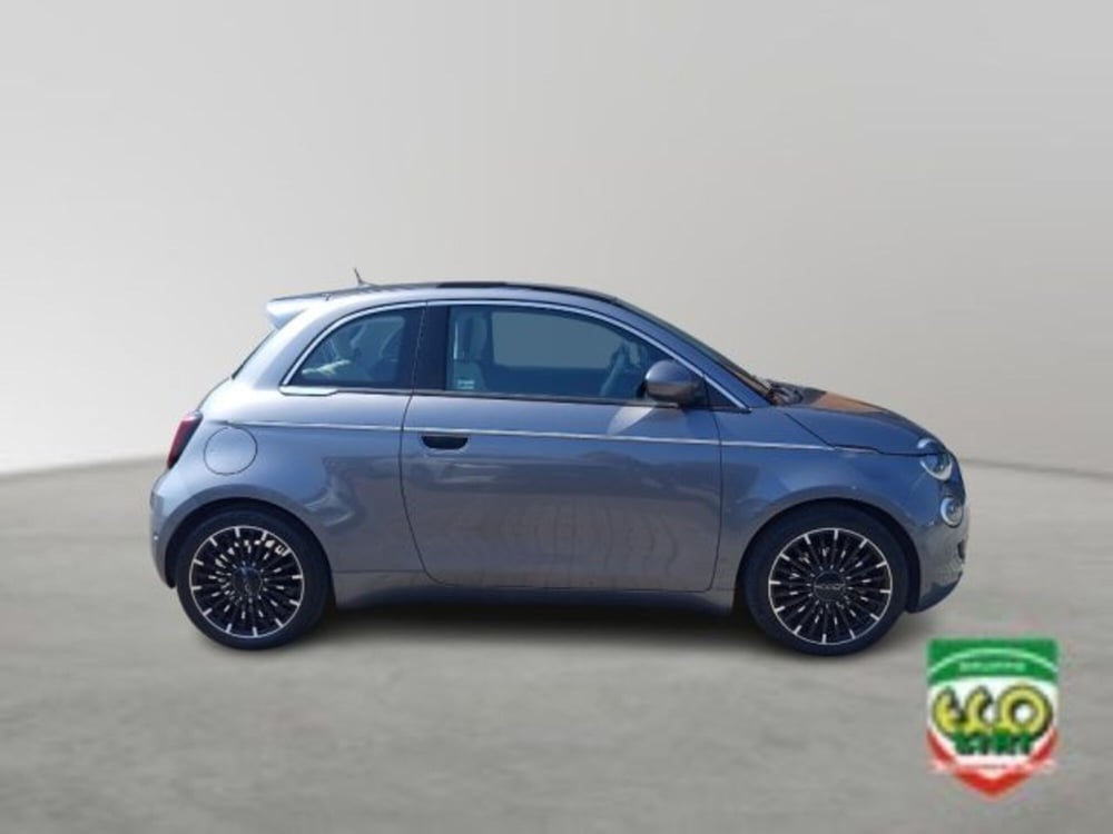Fiat 500e usata a Frosinone (6)