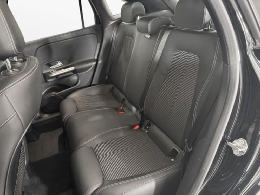 Mercedes-Benz GLA SUV nuova a Modena (12)