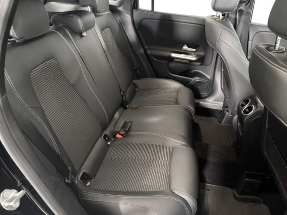 Mercedes-Benz GLA SUV nuova a Modena (20)