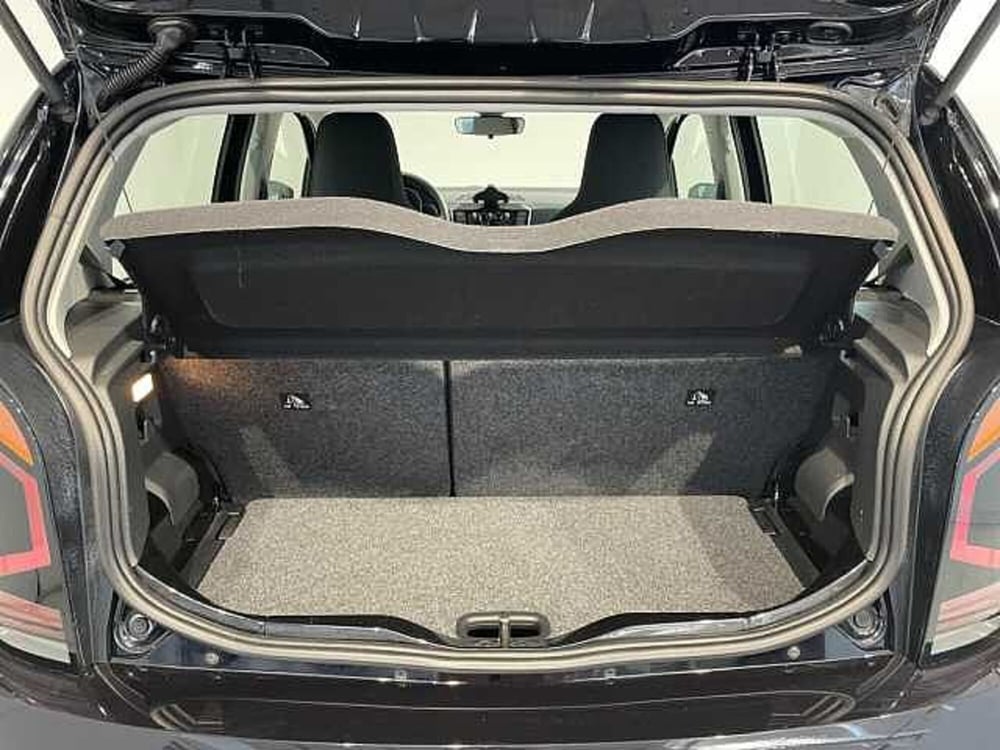 Volkswagen up! usata a Ravenna (11)