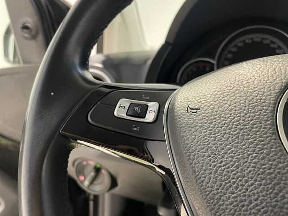 Volkswagen up! usata a Ravenna (16)