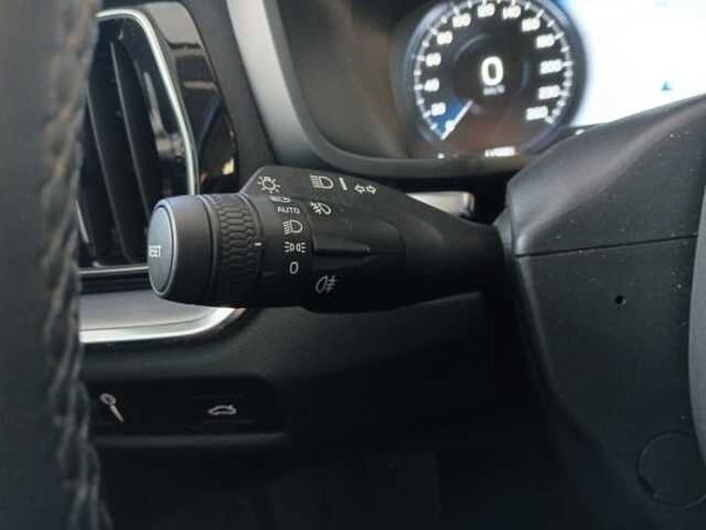 Volvo V60 usata a Lucca (17)