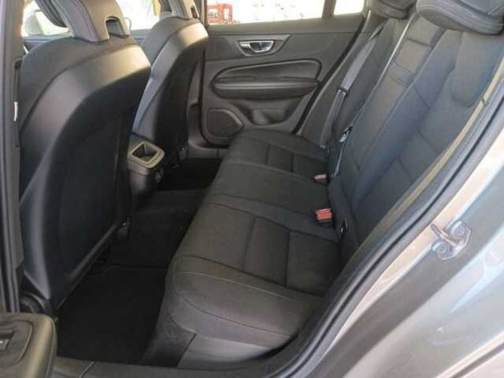 Volvo V60 usata a Lucca (9)