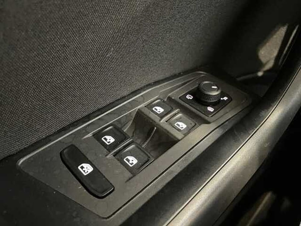 Volkswagen T-Roc usata a Ravenna (20)