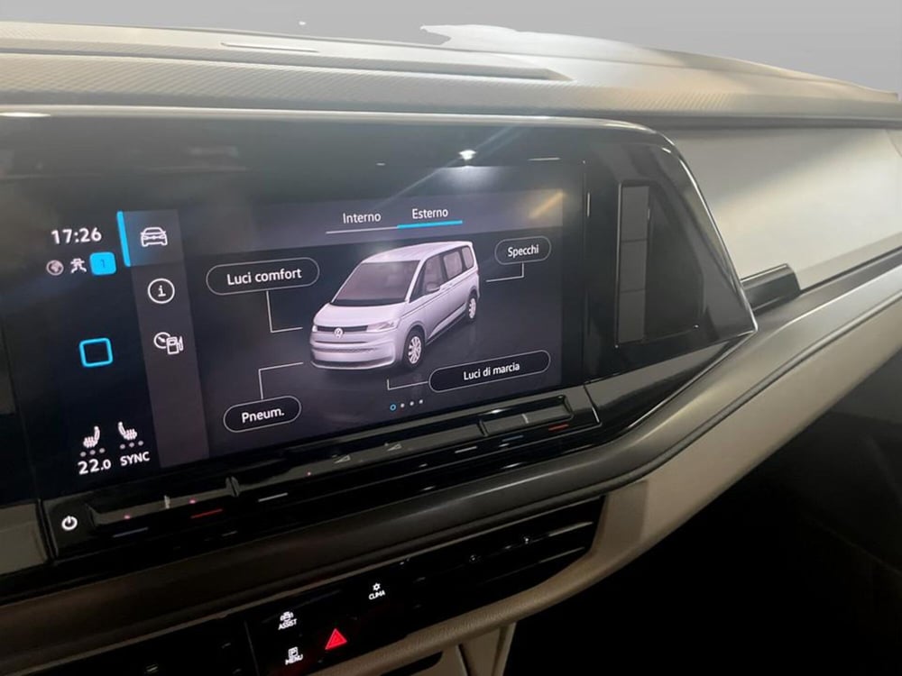 Volkswagen Multivan usata a Verona (11)