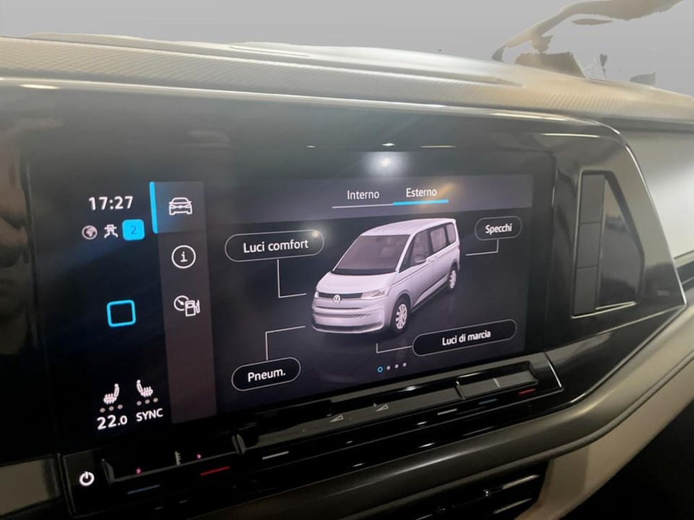 Volkswagen Multivan usata a Verona (14)