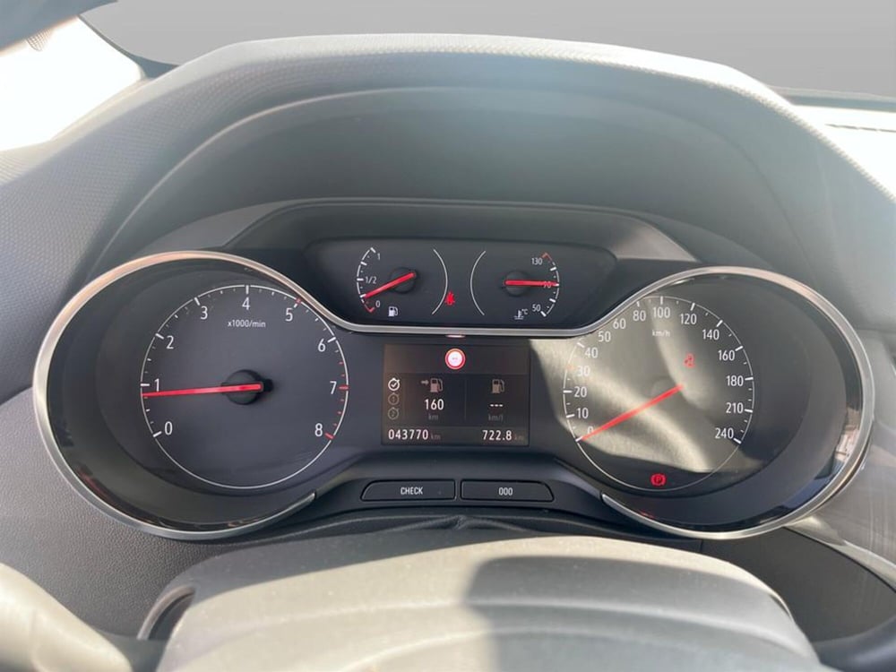 Opel Crossland usata a Verona (13)