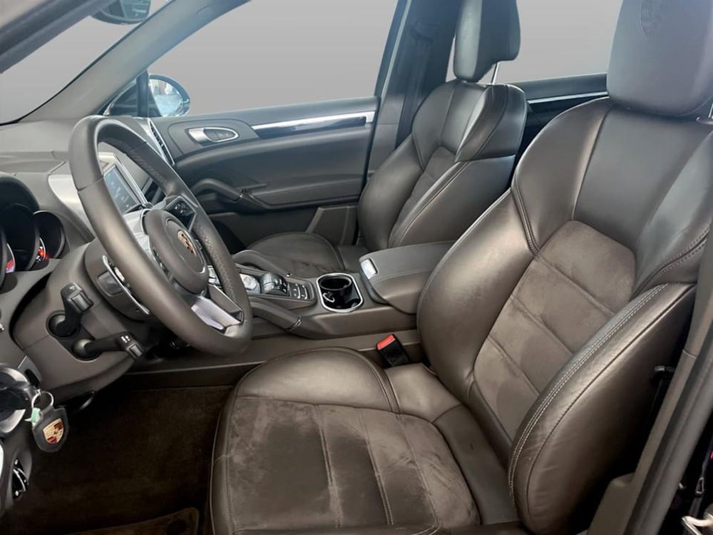 Porsche Cayenne usata a Verona (15)