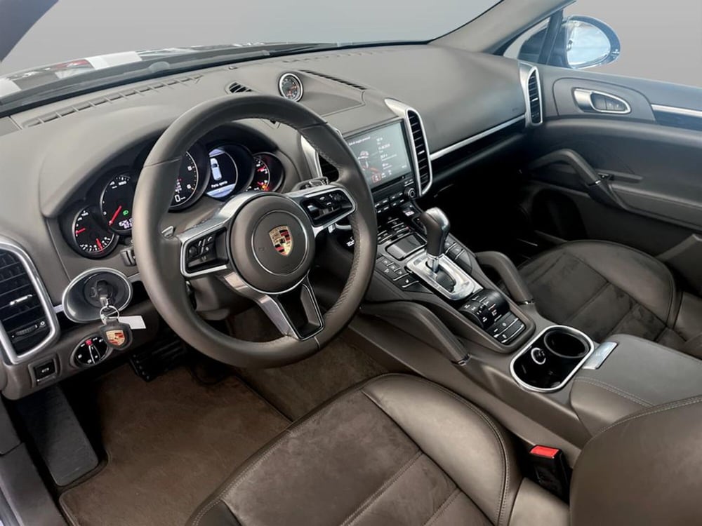 Porsche Cayenne usata a Verona (9)