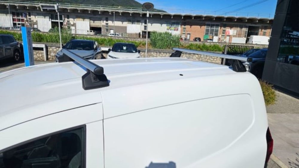 Nissan Townstar usata a Lucca (17)