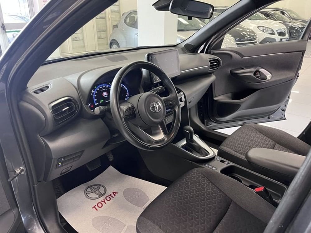 Toyota Yaris Cross usata a Prato (7)
