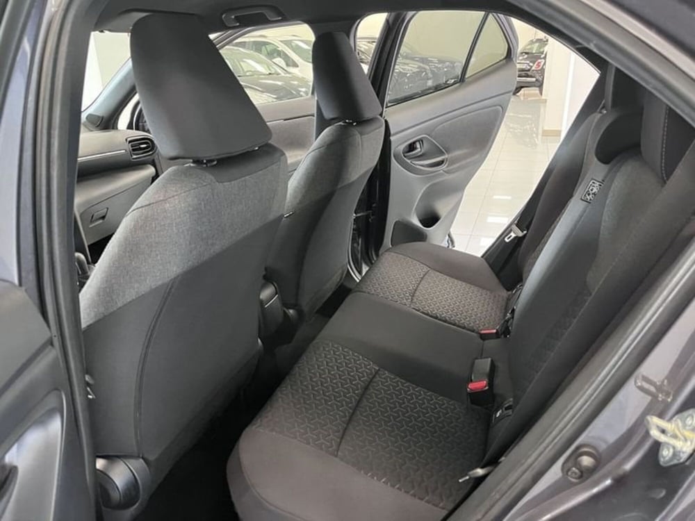 Toyota Yaris Cross usata a Prato (9)