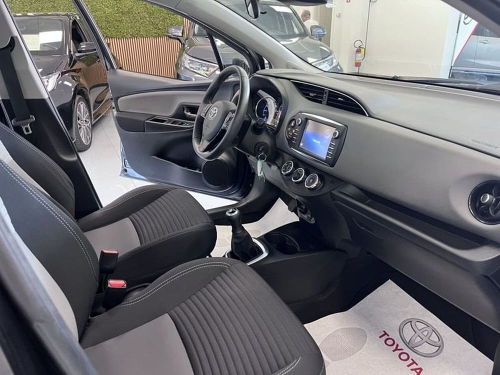 Toyota Yaris usata a Prato (7)