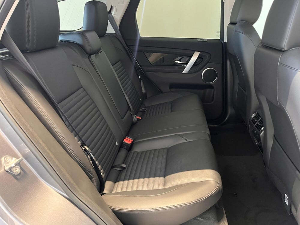 Land Rover Discovery Sport usata a Napoli (5)