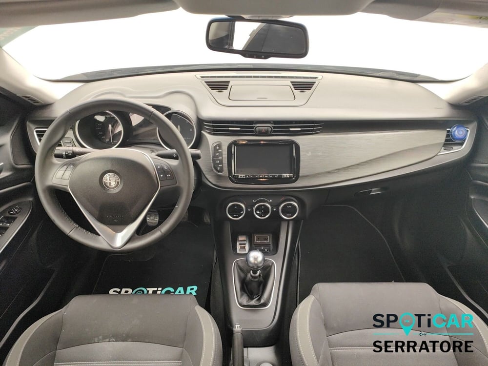Alfa Romeo Giulietta usata a Como (14)