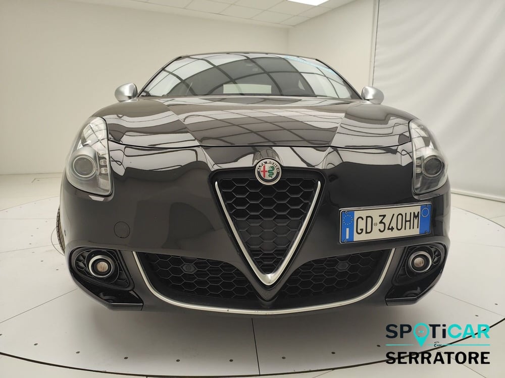 Alfa Romeo Giulietta usata a Como (2)